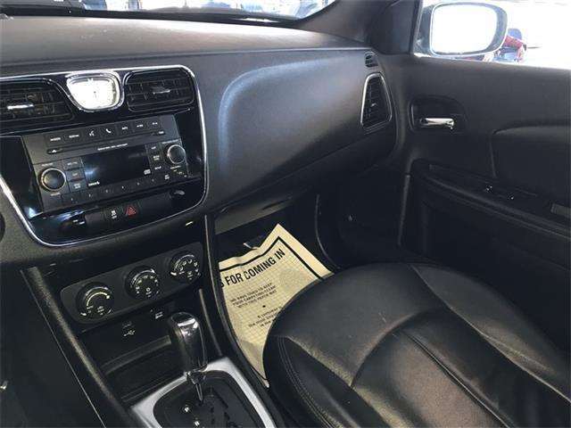 Chrysler 200 2012 photo 27